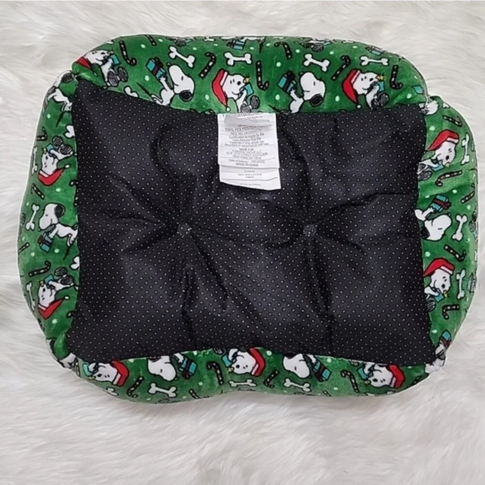 Charlie Brown Snoopy Christmas Pet Cat Dog Bed New With Tags 2025 Green Multi